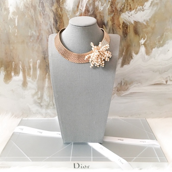 RARE Dior Pearl Asymmetrical Cluster Necklace - Picture 1 of 9